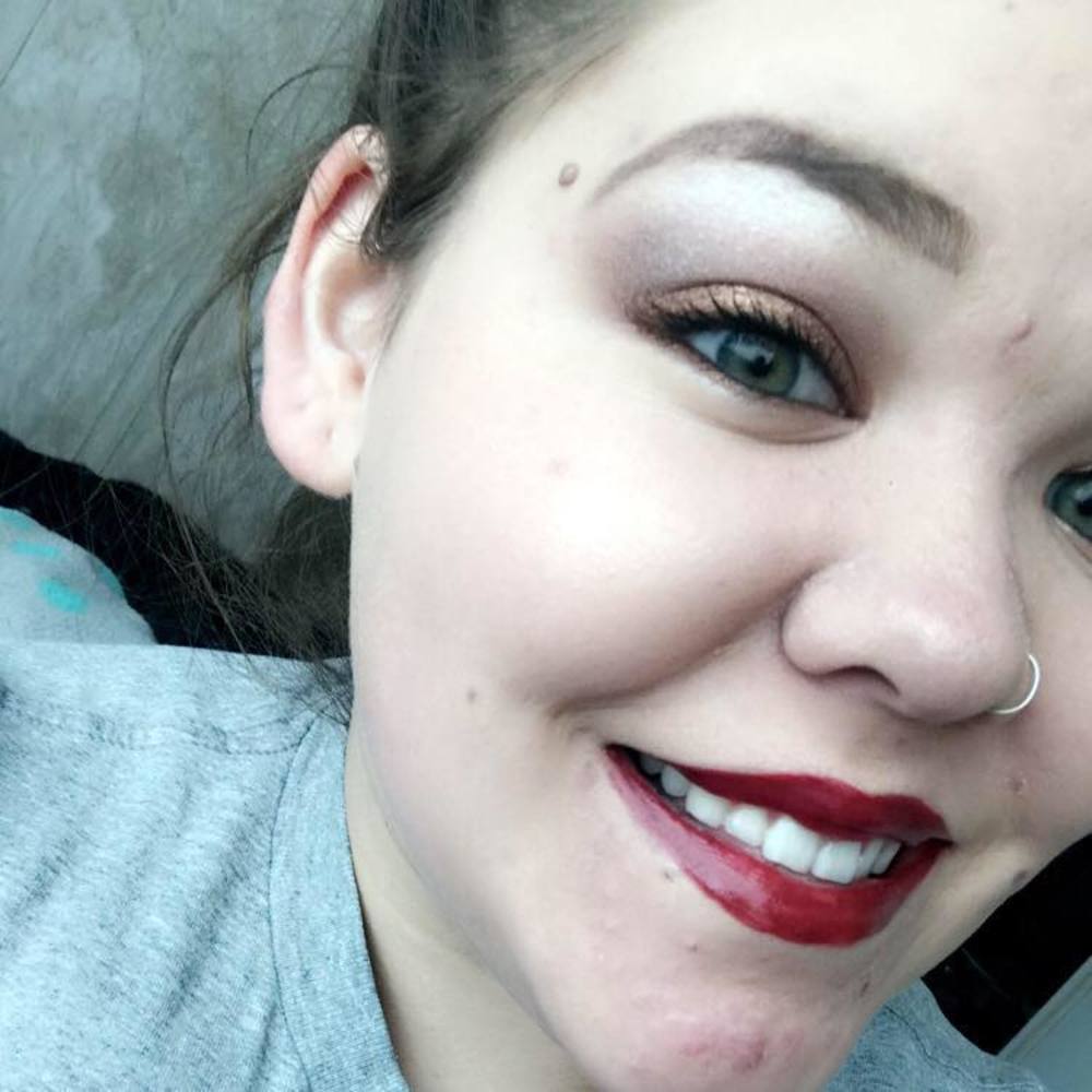 Meet your Posher, Lauren